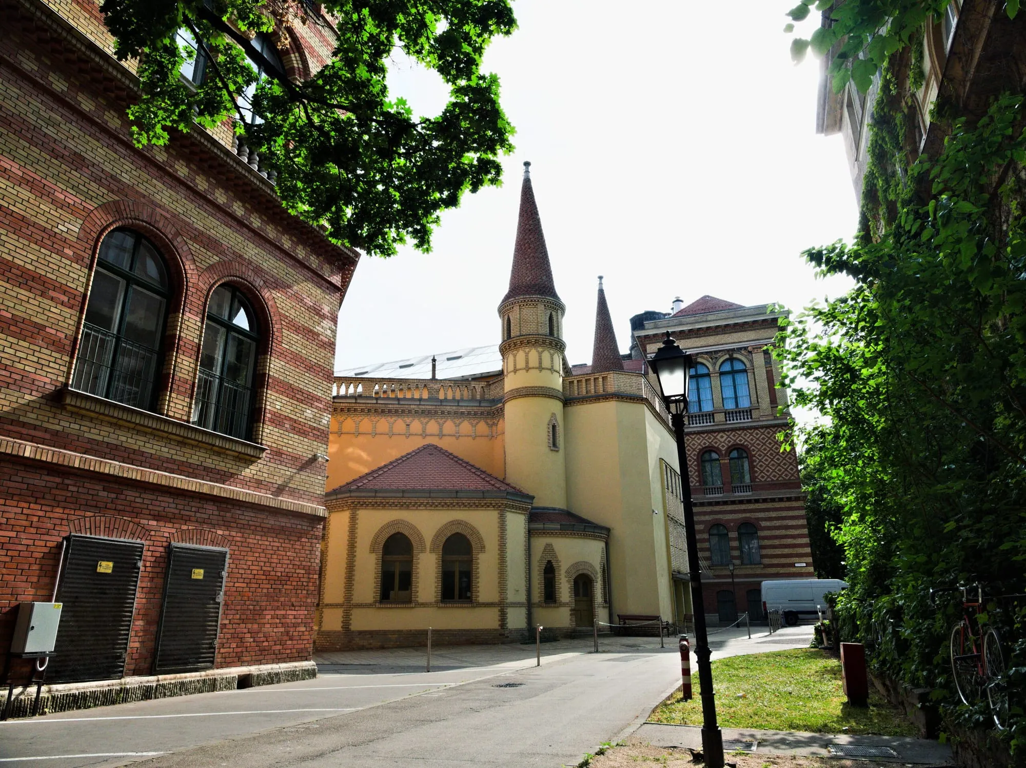 A university building on Múzeum körút